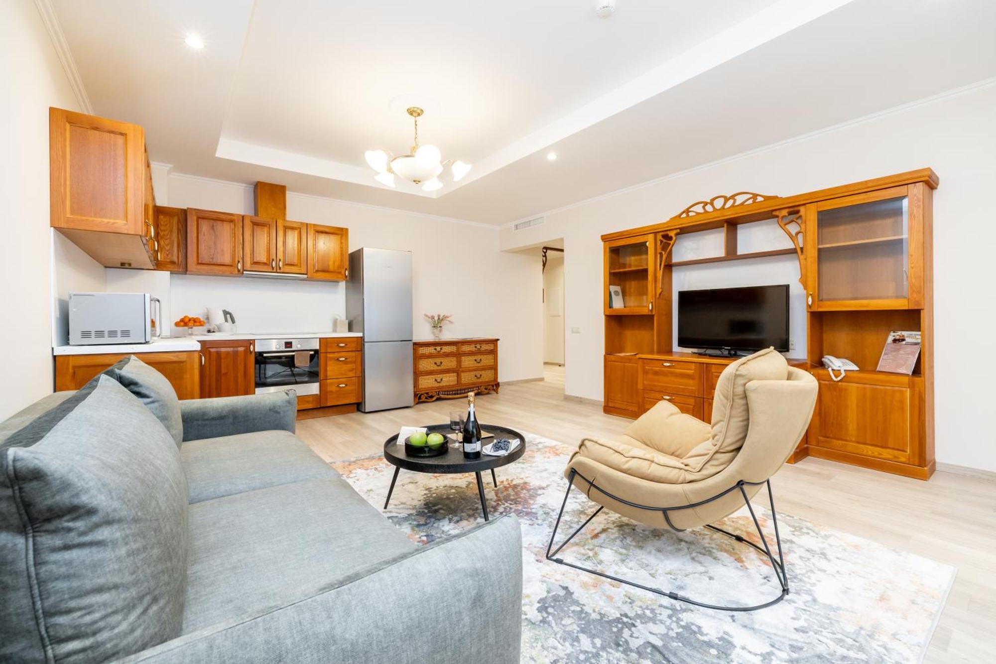 Aparthotel Alvine Family 4*