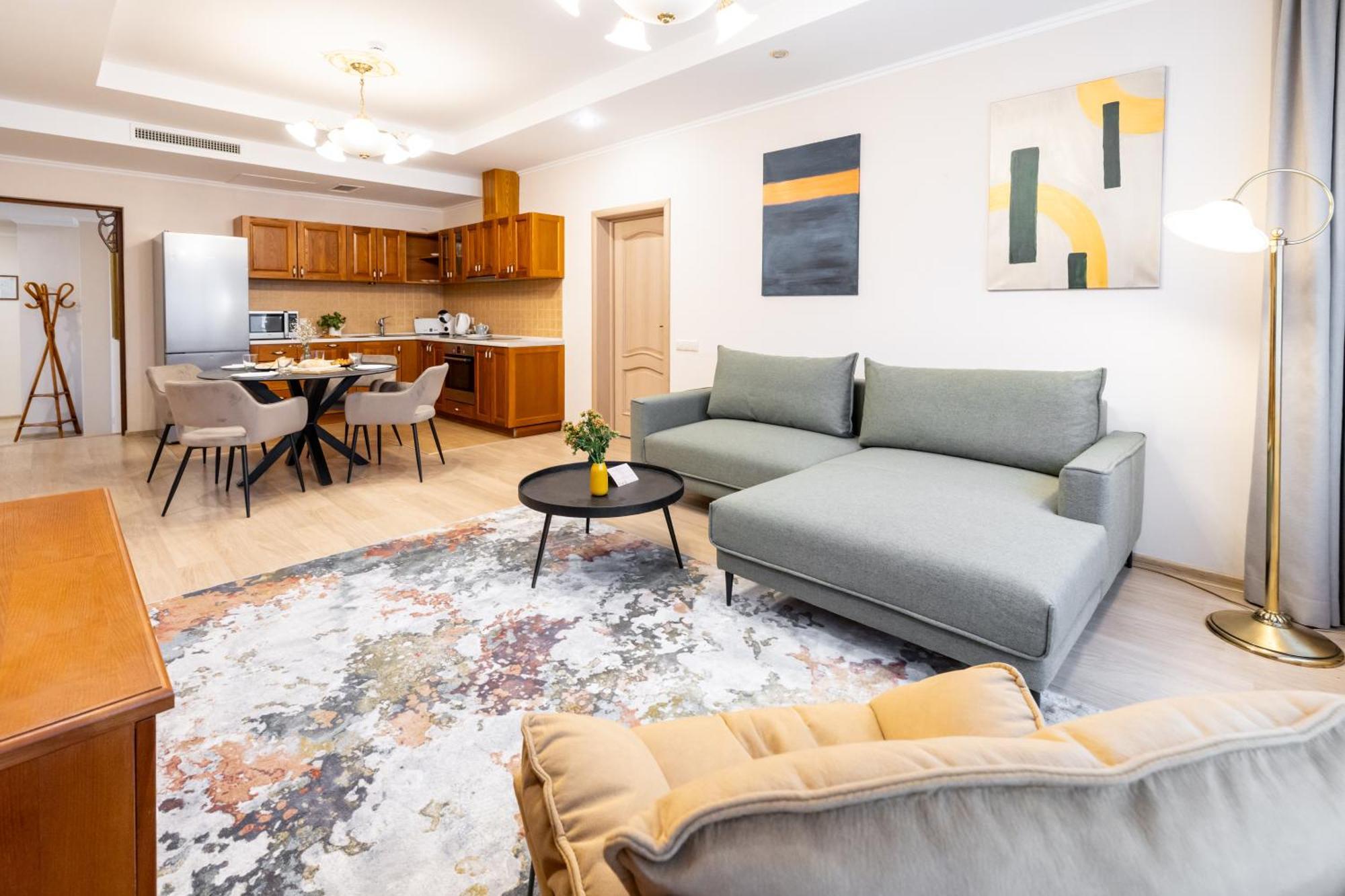 Alvine Family Aparthotel