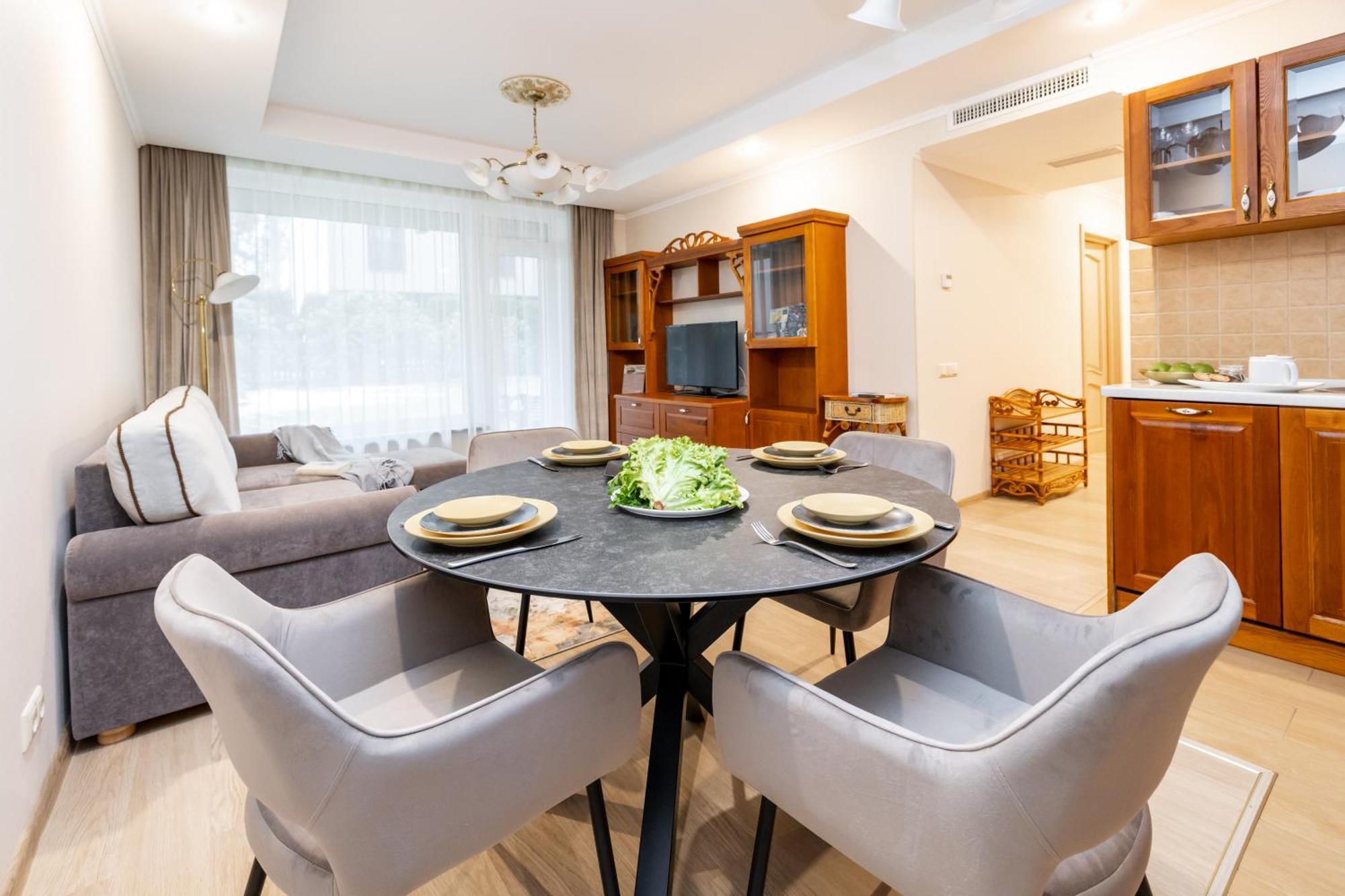 Alvine Family Aparthotel 4*