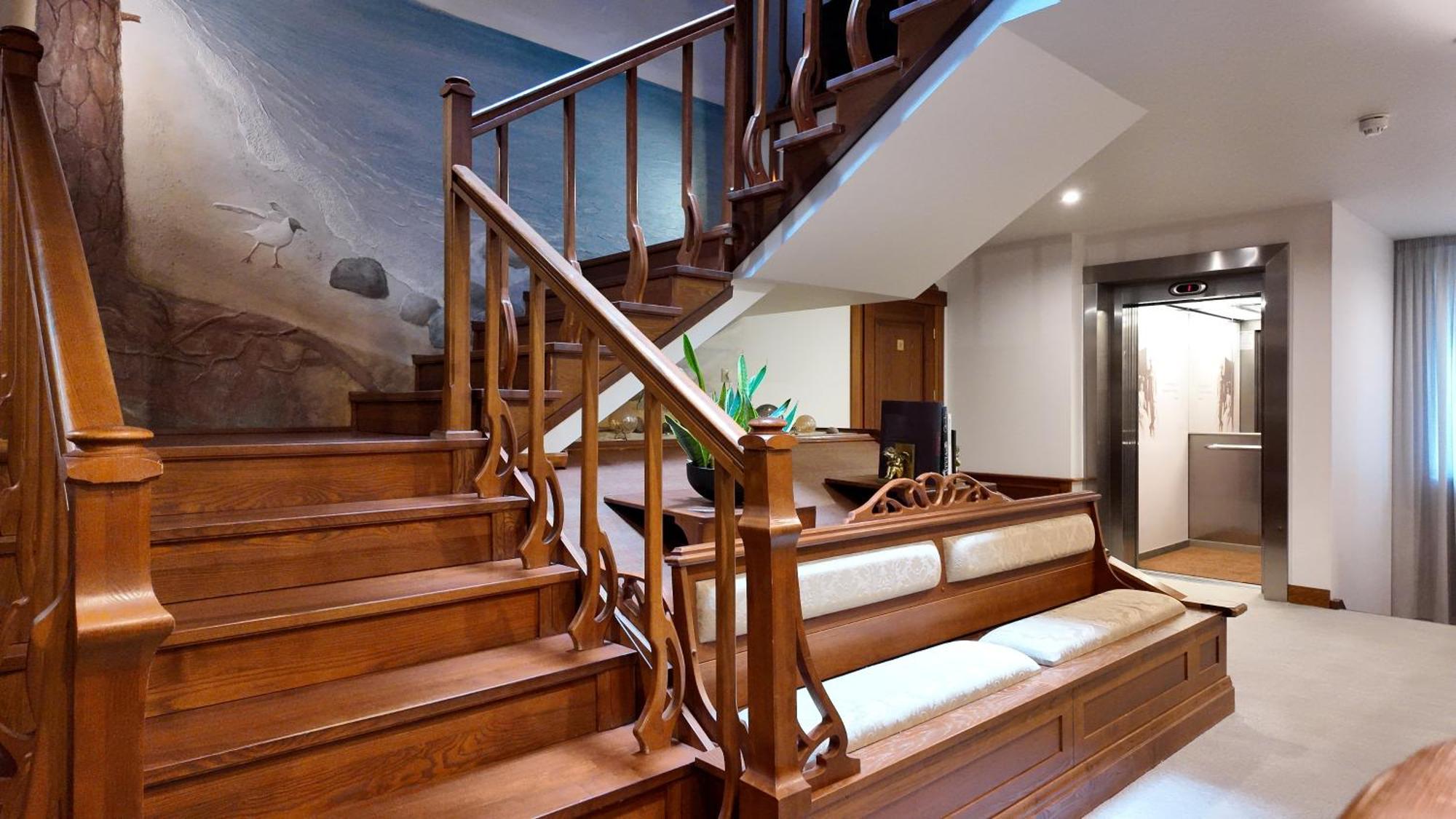 Alvine Family Aparthotel 4*